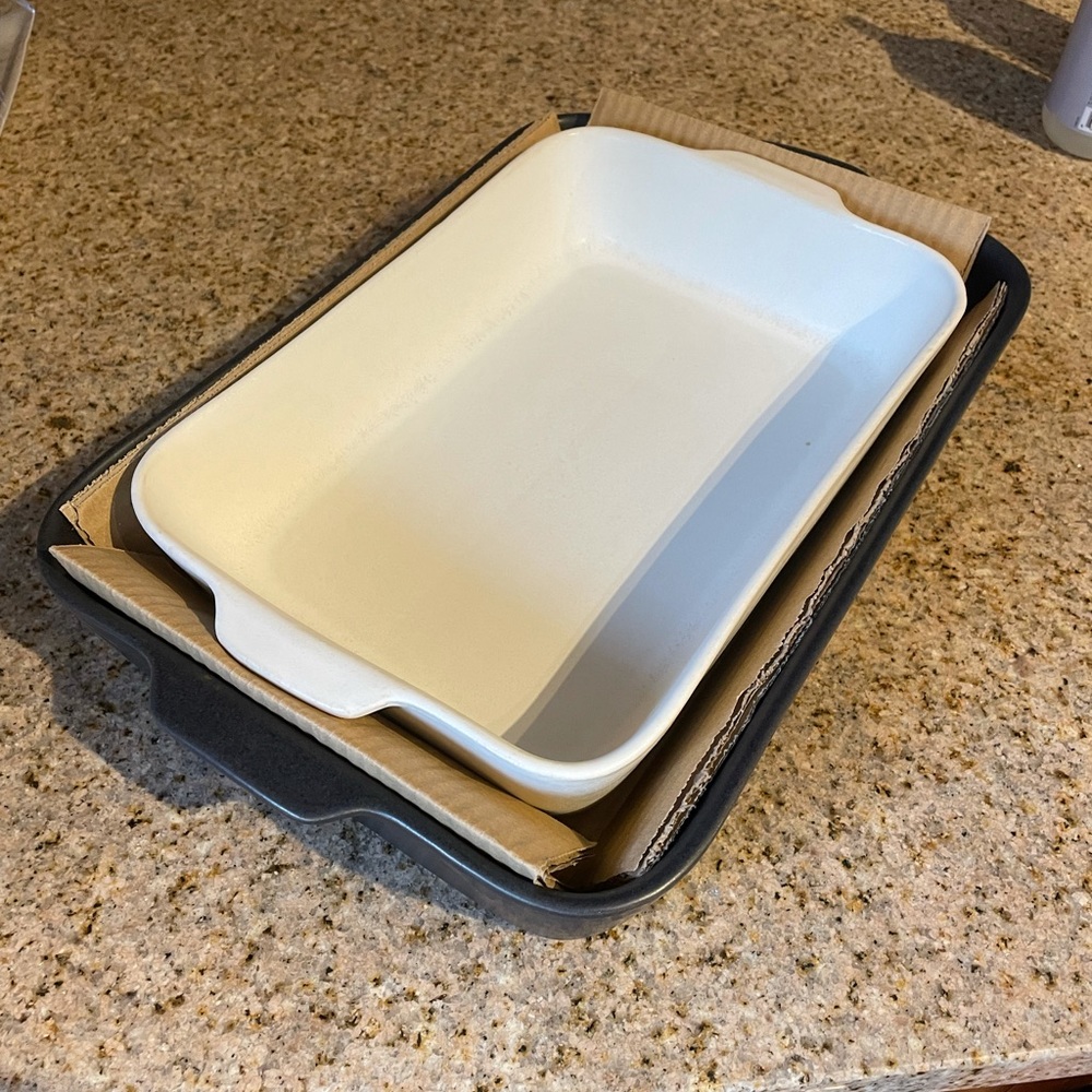 Crate&Barrel Mira Bakers dishes set of two